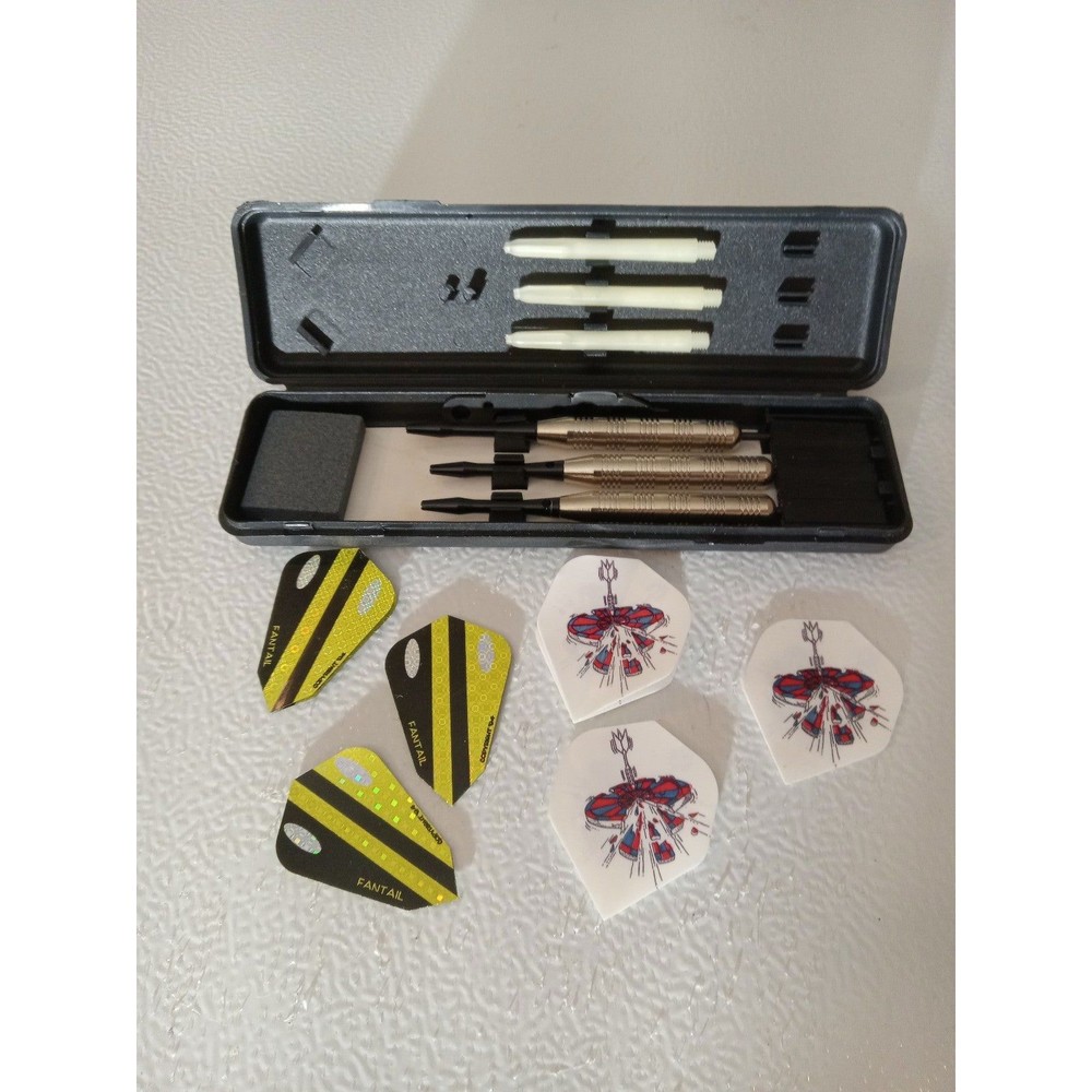 DART FLIGHT SET WITH CASE